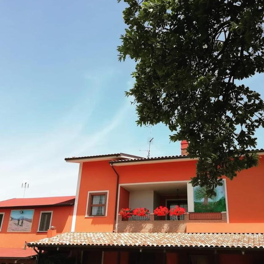 B&B Gli Amici Del Tubarello Roseto Degli Abruzzi Eksteriør bilde